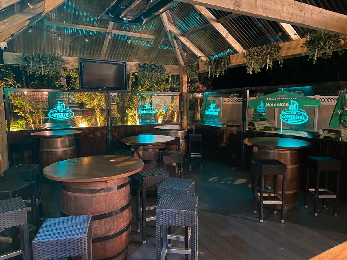 The Copper Still Bar Restaurant & Boutique Rooms Dromod ภายนอก รูปภาพ